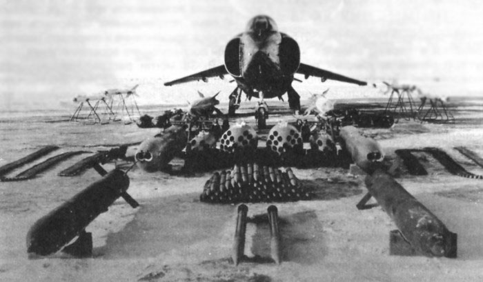 Вооружение Як-38, расположенное перед самолетом
