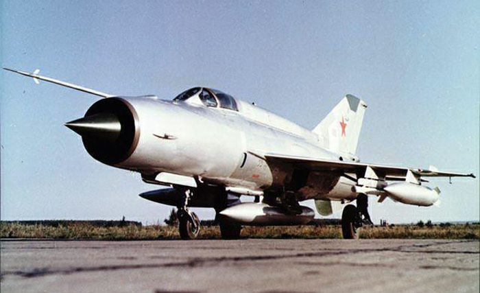 Многоцелевой истребитель Миг-21