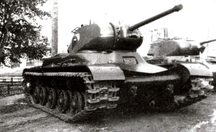 Опытный танк КВ-13