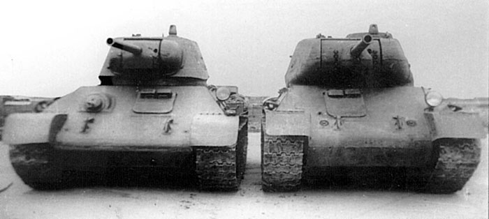 Опытный средний танк Т-43 и серийный Т-34-76 обр.1943 г.